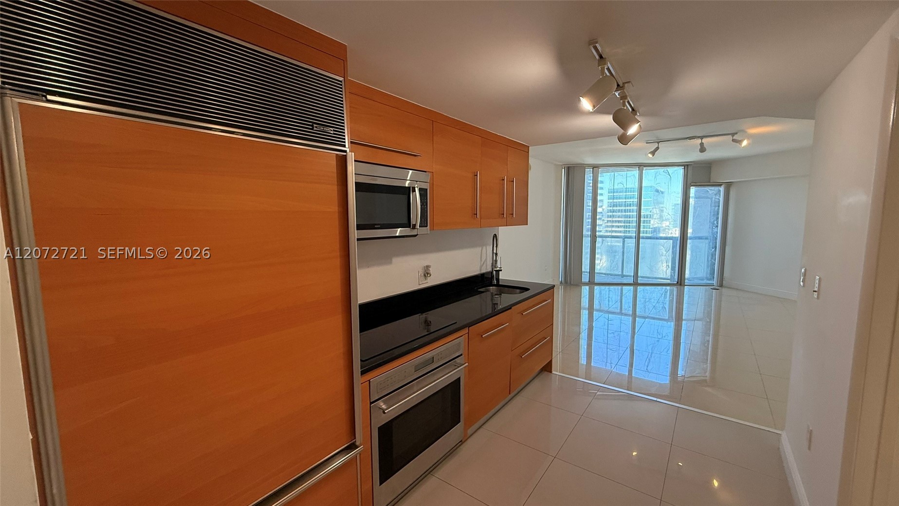 475 Brickell Ave #4408, Miami FL 33131