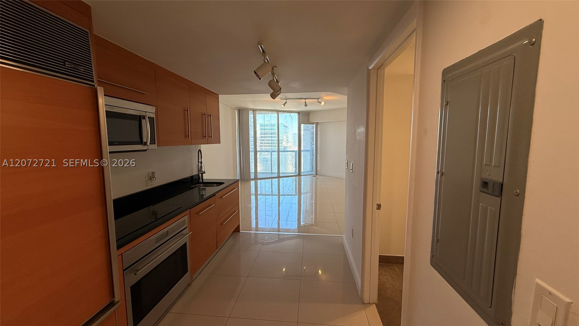 475 Brickell Ave #4408, Miami FL 33131
