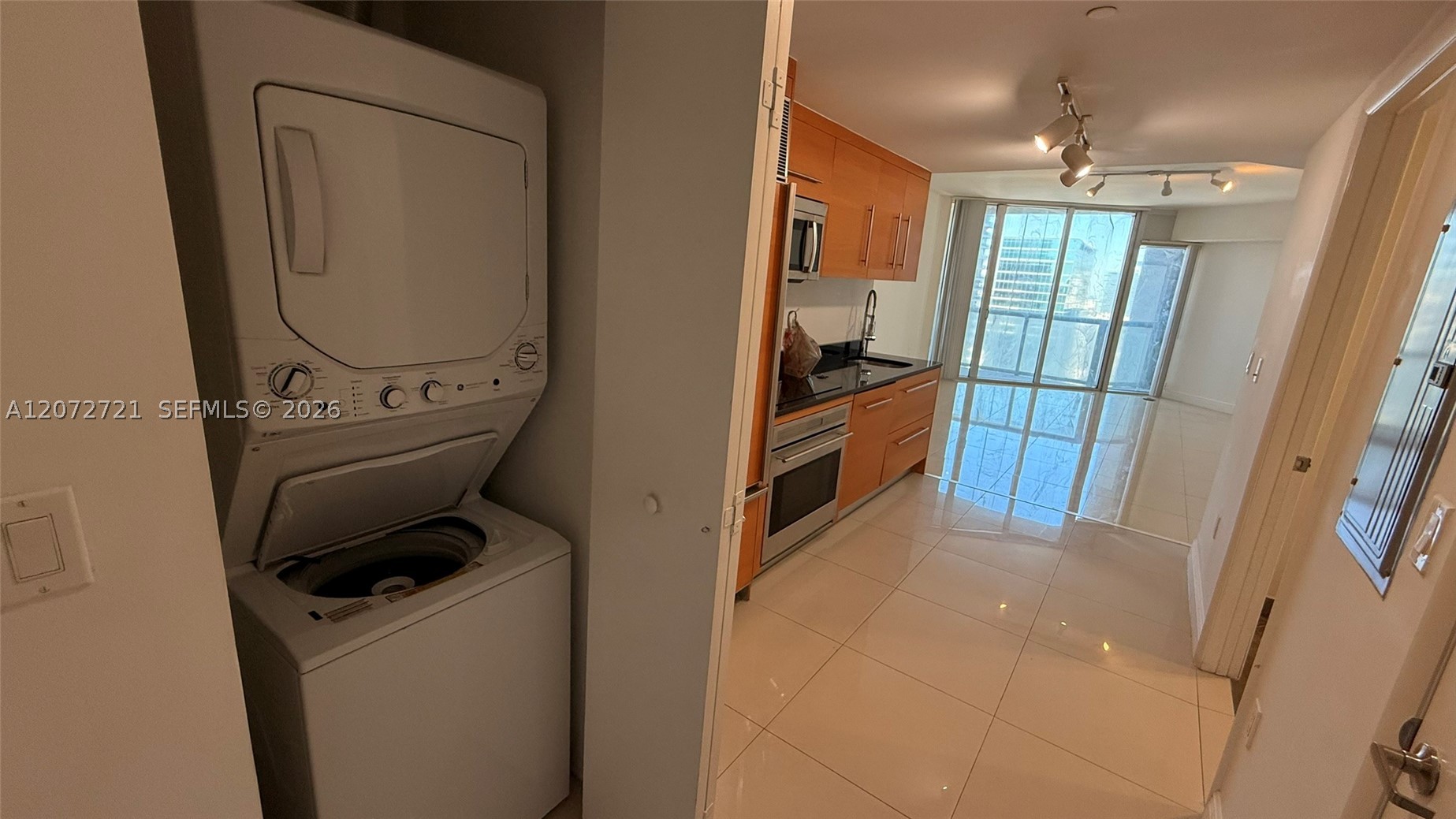 475 Brickell Ave #4408, Miami FL 33131