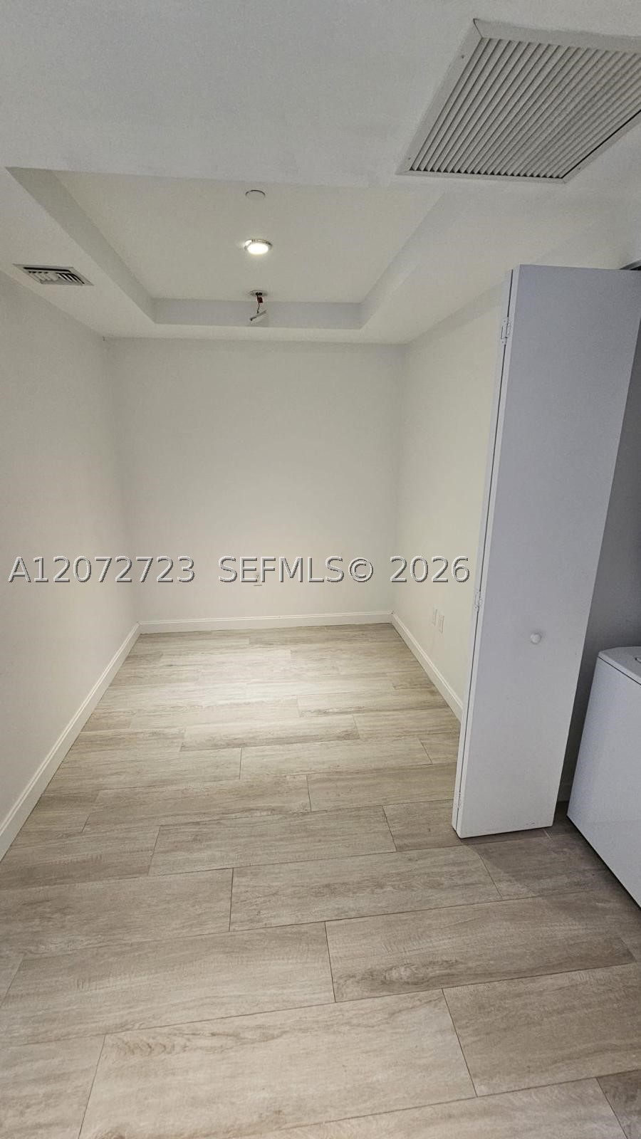 45 SW 9th St #2102, Miami FL 33130