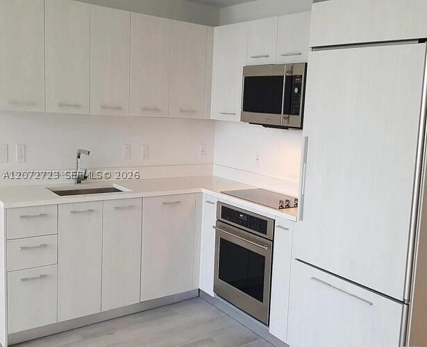 45 SW 9th St #2102, Miami FL 33130