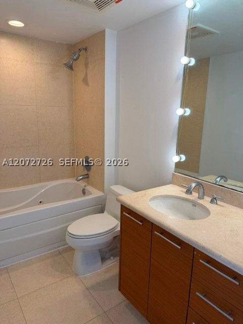 50 W Biscayne Blvd #3907, Miami FL 33132