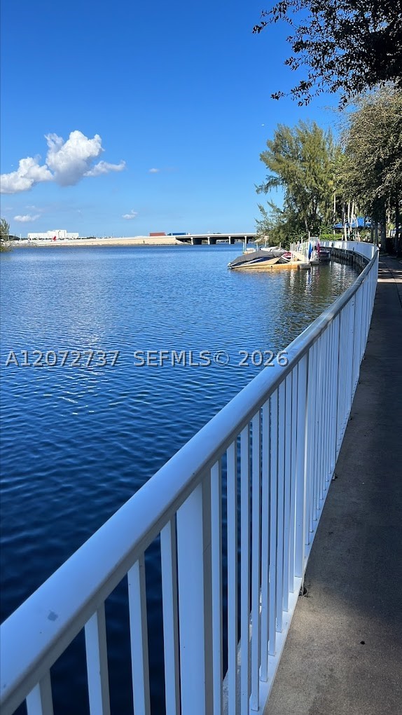 5085 NW 7th St #512, Miami FL 33126