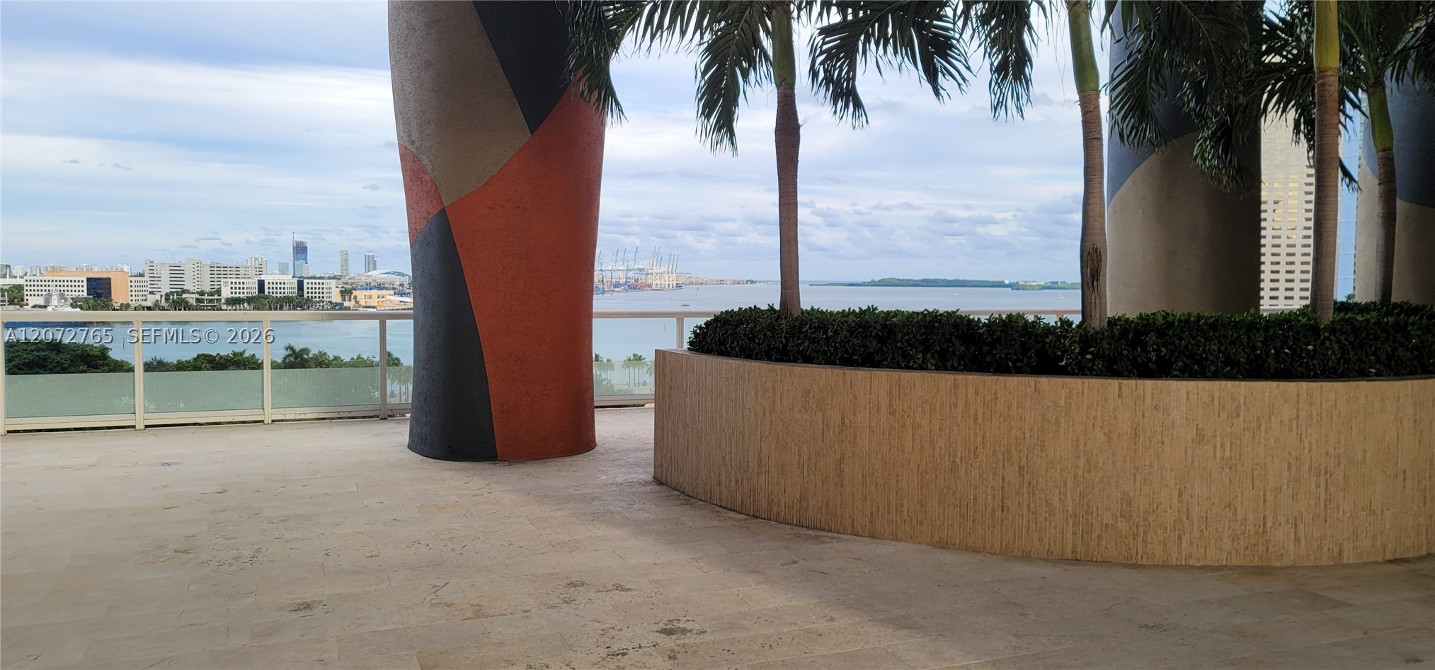 50 Biscayne Blvd #5202, Miami FL 33132