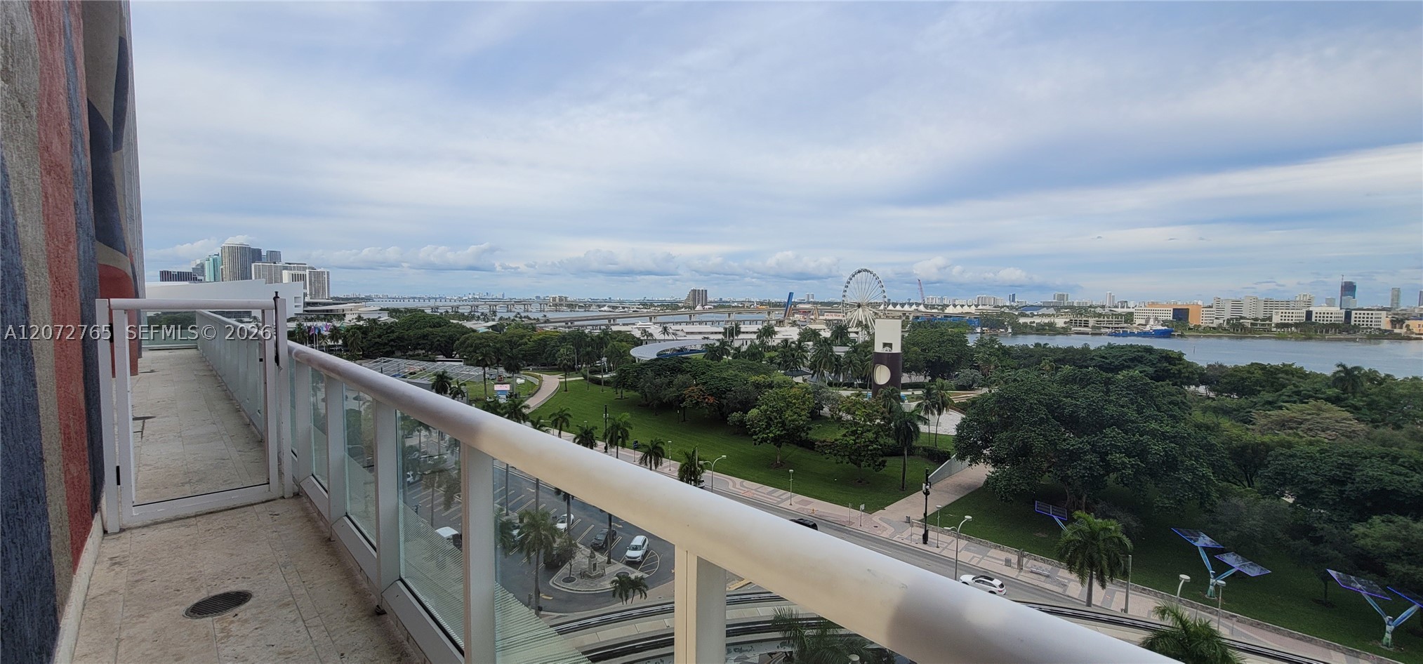 50 Biscayne Blvd #5202, Miami FL 33132