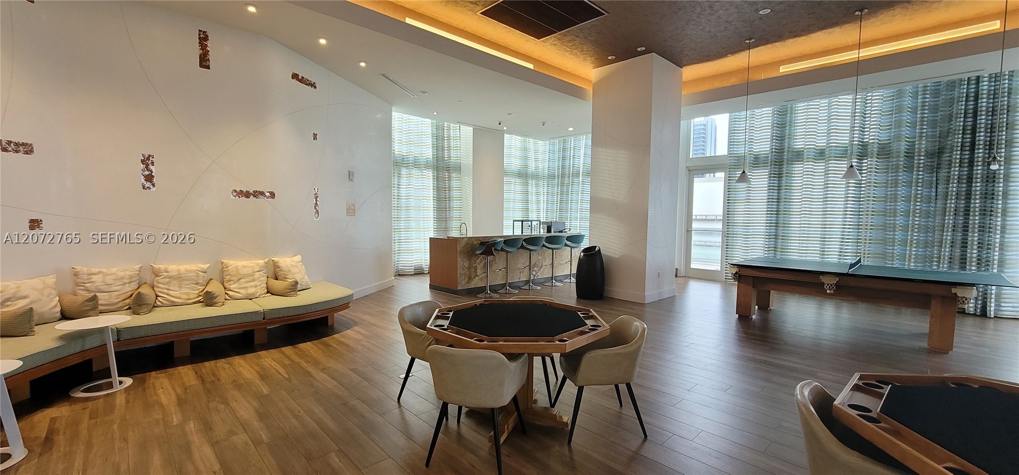 50 Biscayne Blvd #5202, Miami FL 33132