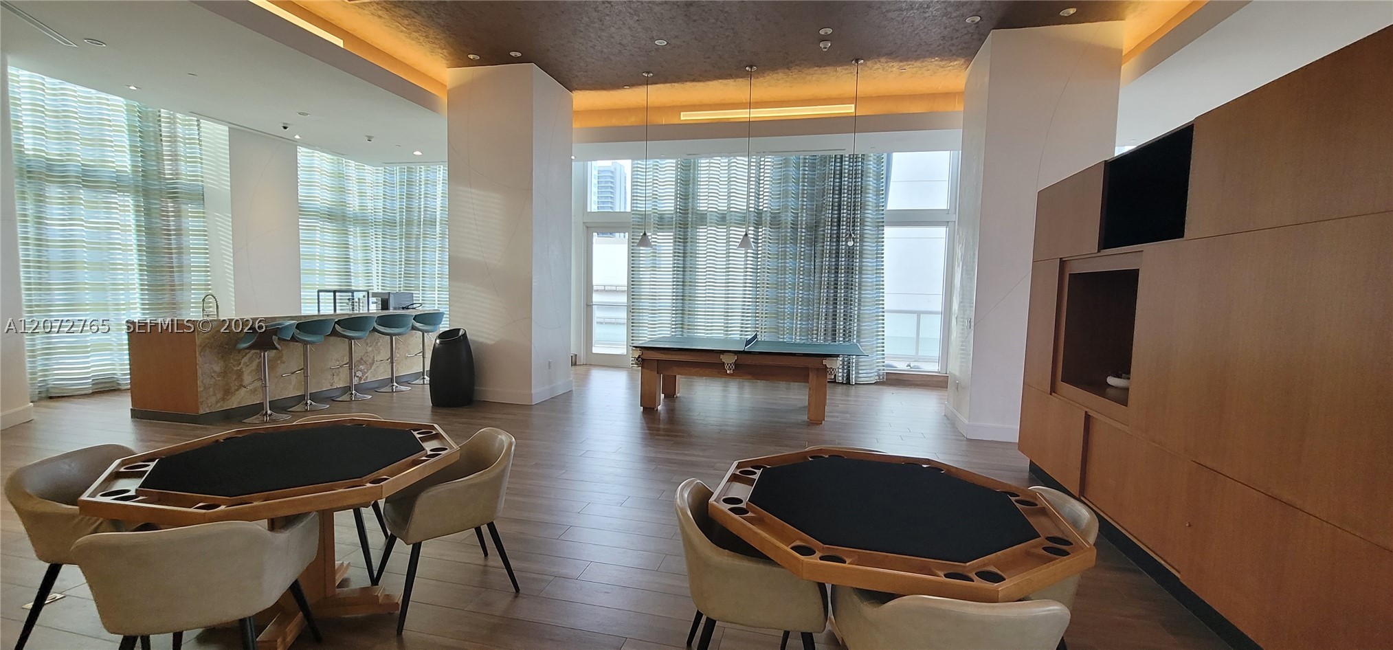 50 Biscayne Blvd #5202, Miami FL 33132