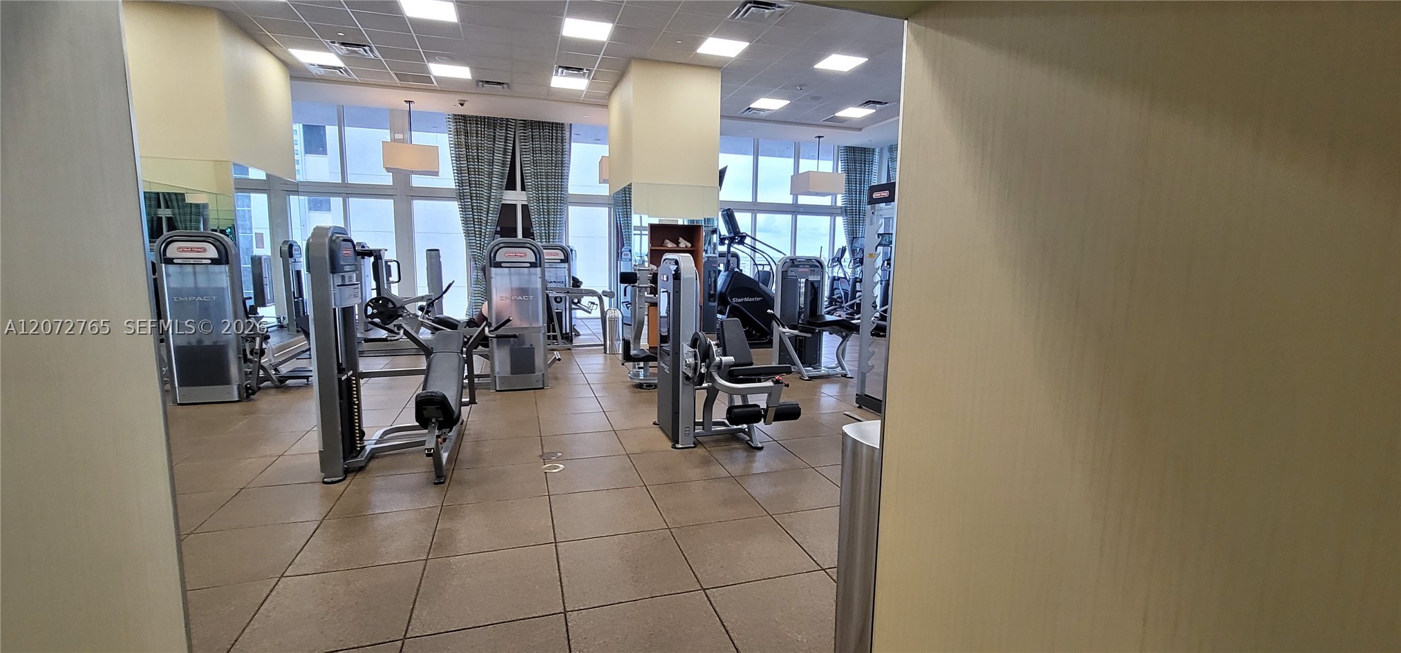 50 Biscayne Blvd #5202, Miami FL 33132
