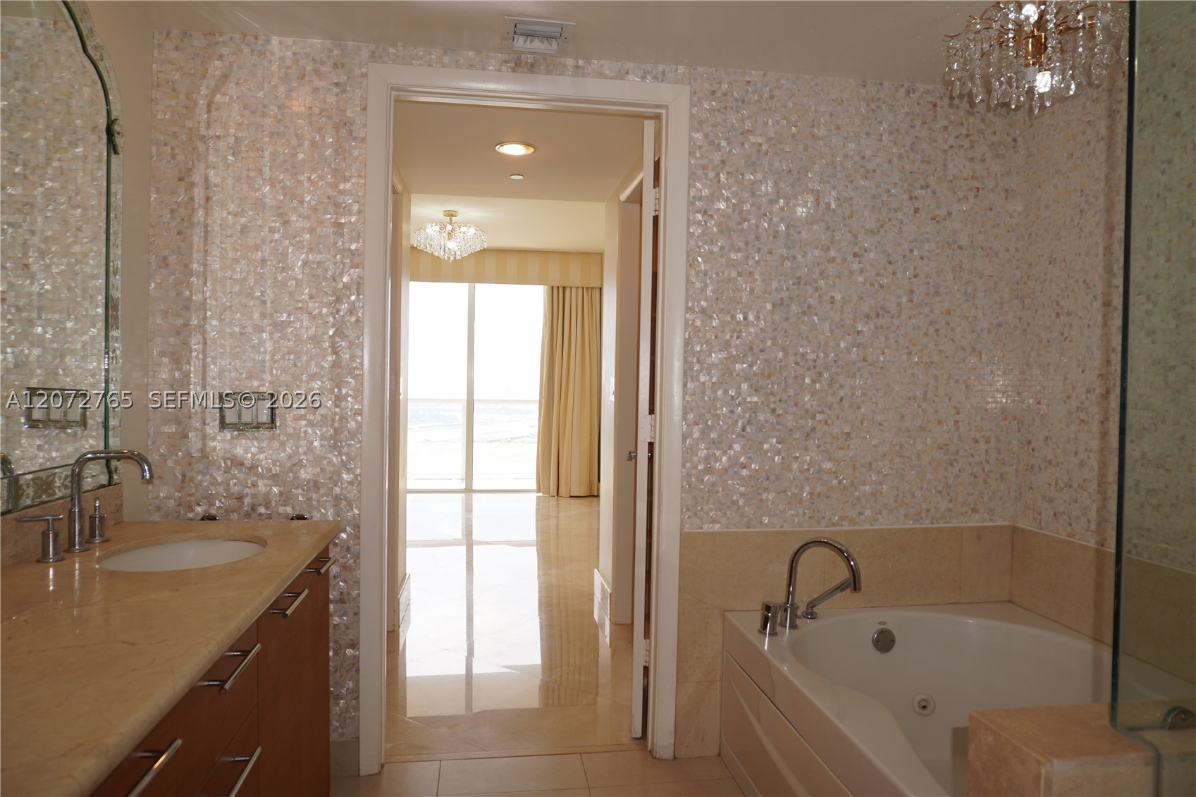 50 Biscayne Blvd #5202, Miami FL 33132