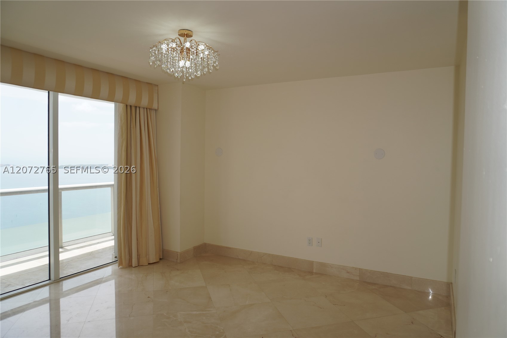50 Biscayne Blvd #5202, Miami FL 33132
