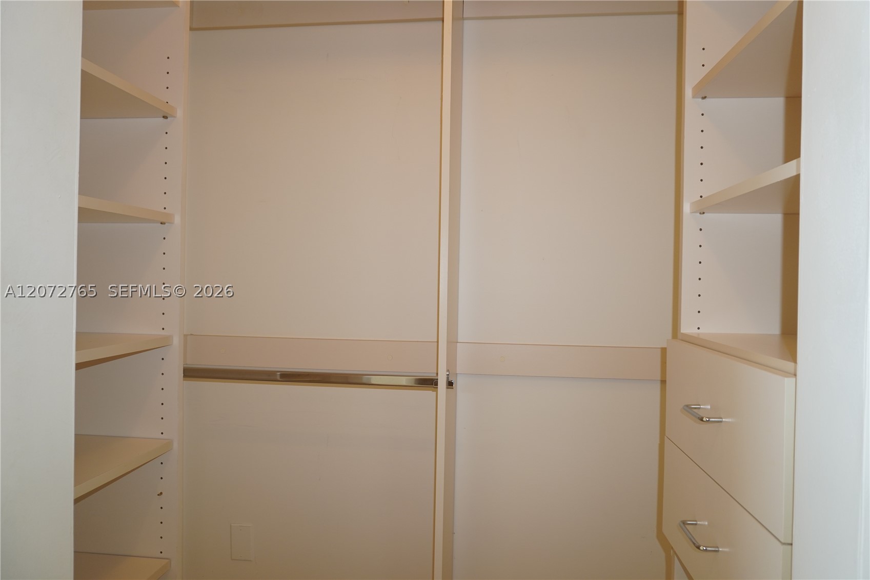 50 Biscayne Blvd #5202, Miami FL 33132