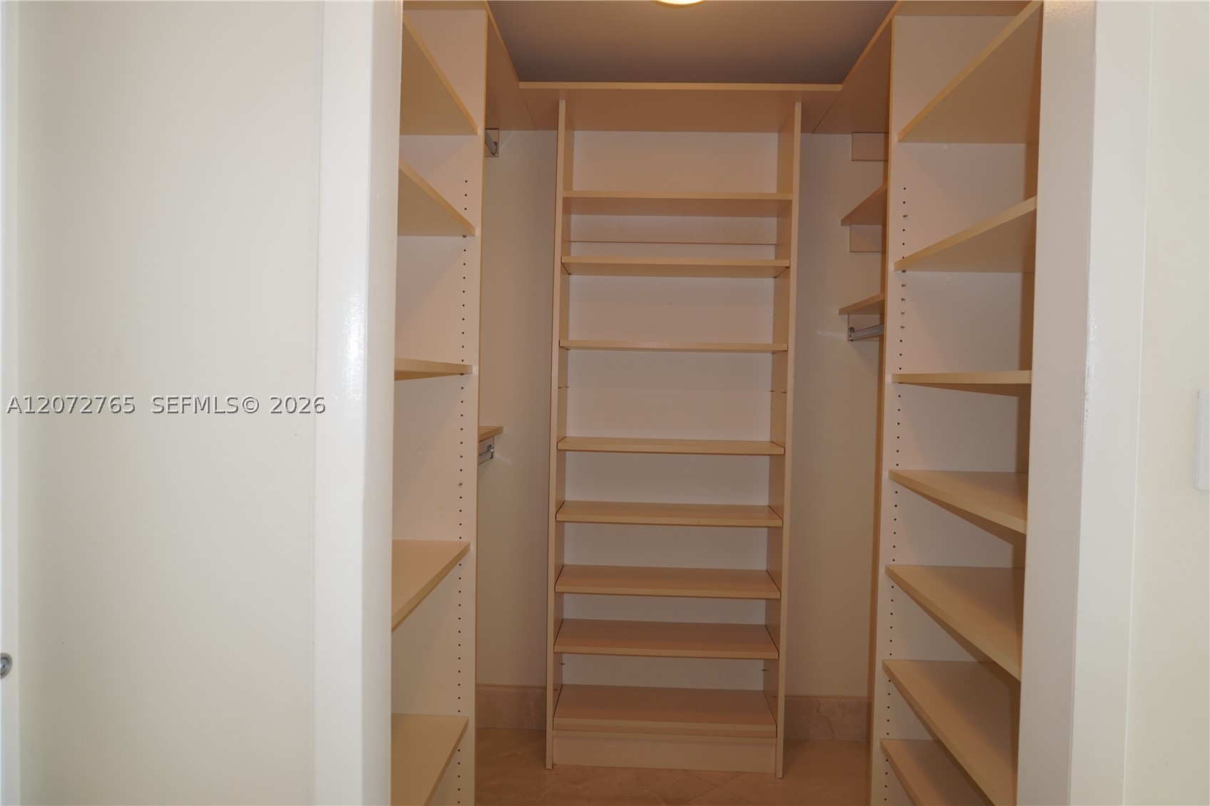 50 Biscayne Blvd #5202, Miami FL 33132