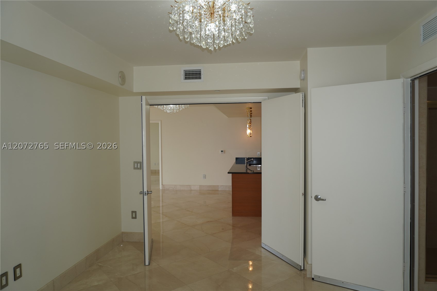 50 Biscayne Blvd #5202, Miami FL 33132
