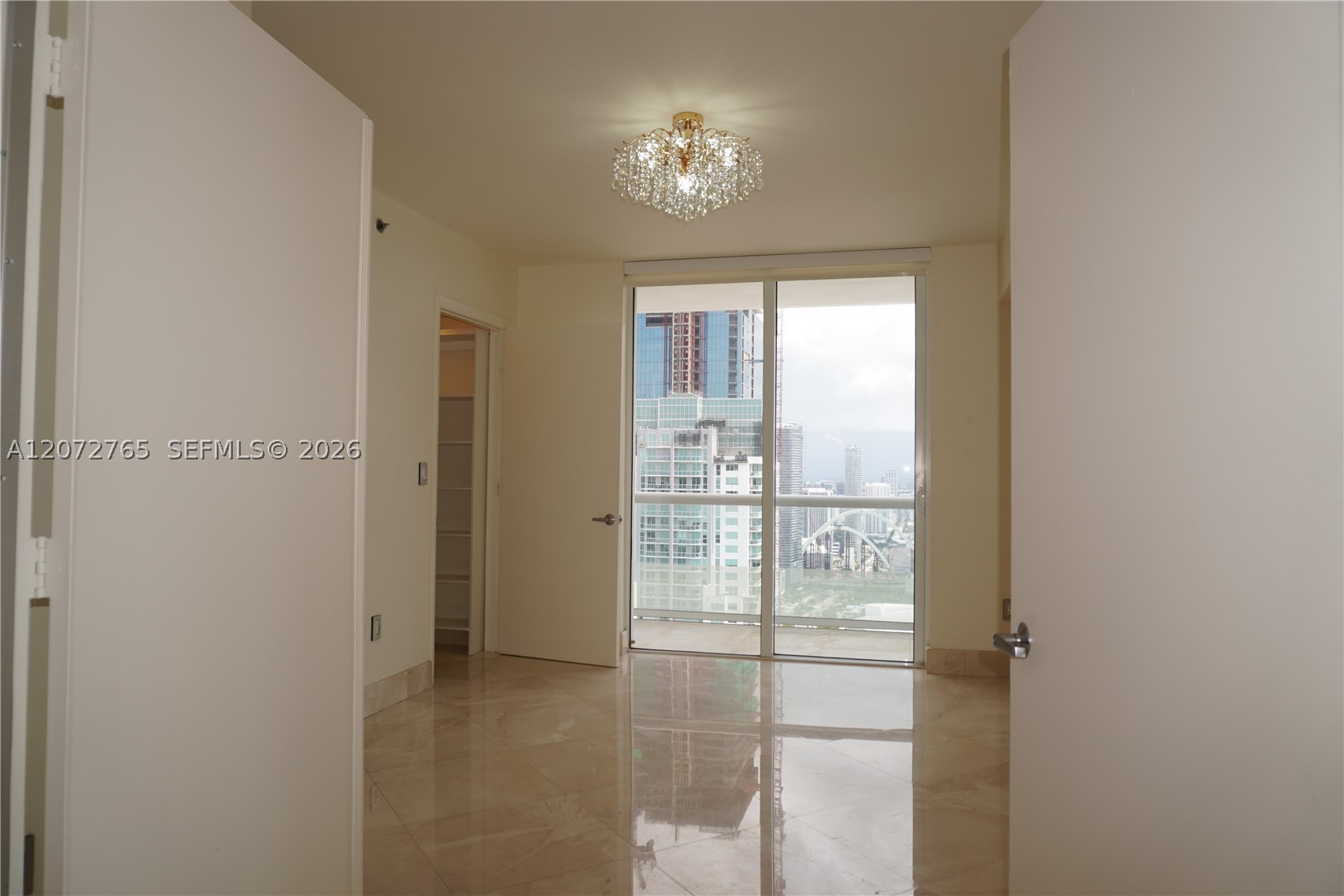 50 Biscayne Blvd #5202, Miami FL 33132