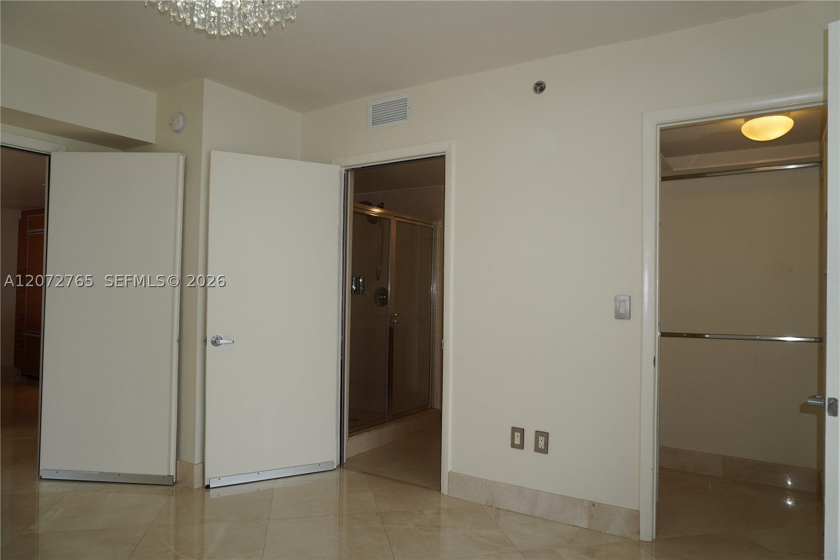 50 Biscayne Blvd #5202, Miami FL 33132