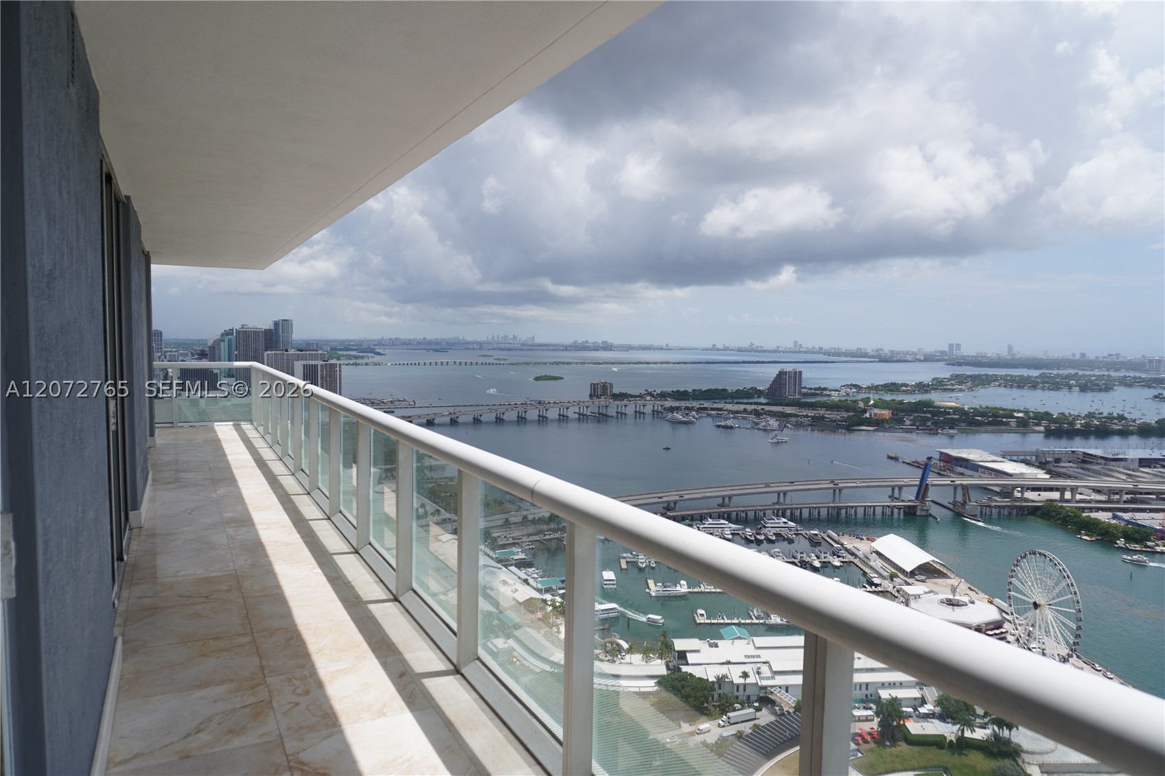 50 Biscayne Blvd #5202, Miami FL 33132