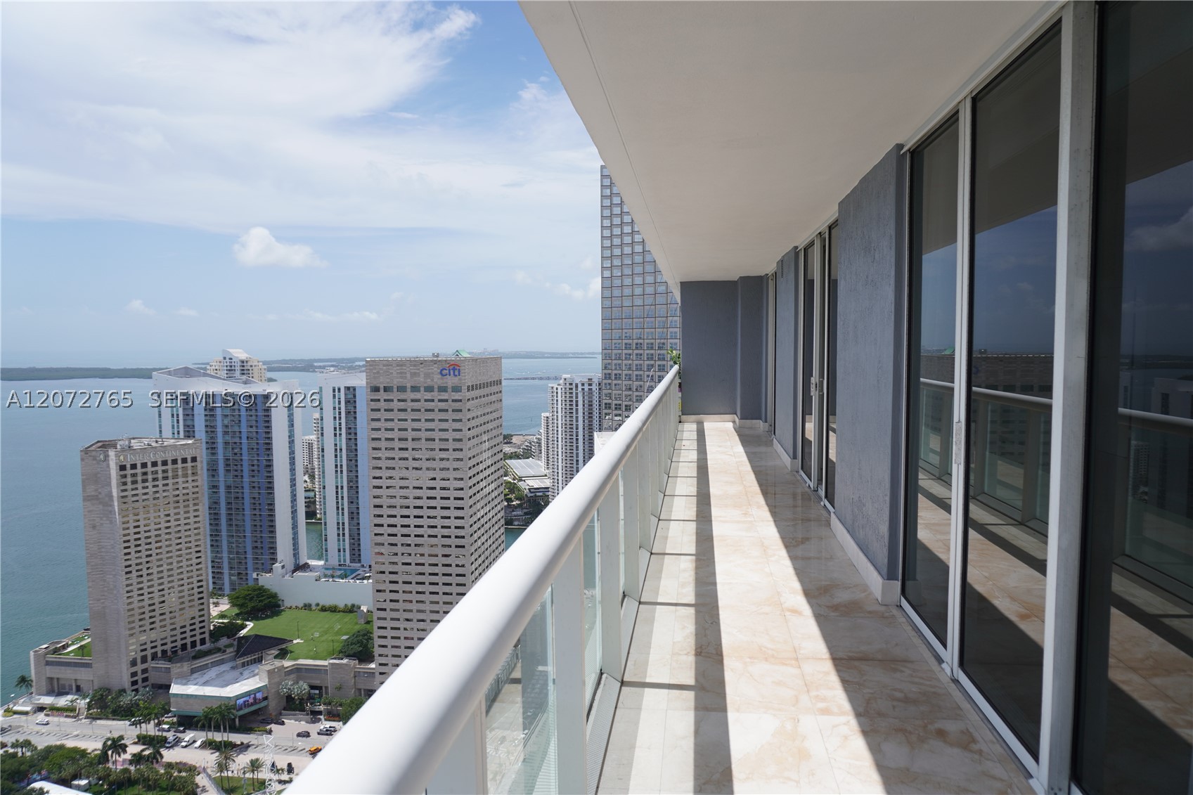 50 Biscayne Blvd #5202, Miami FL 33132