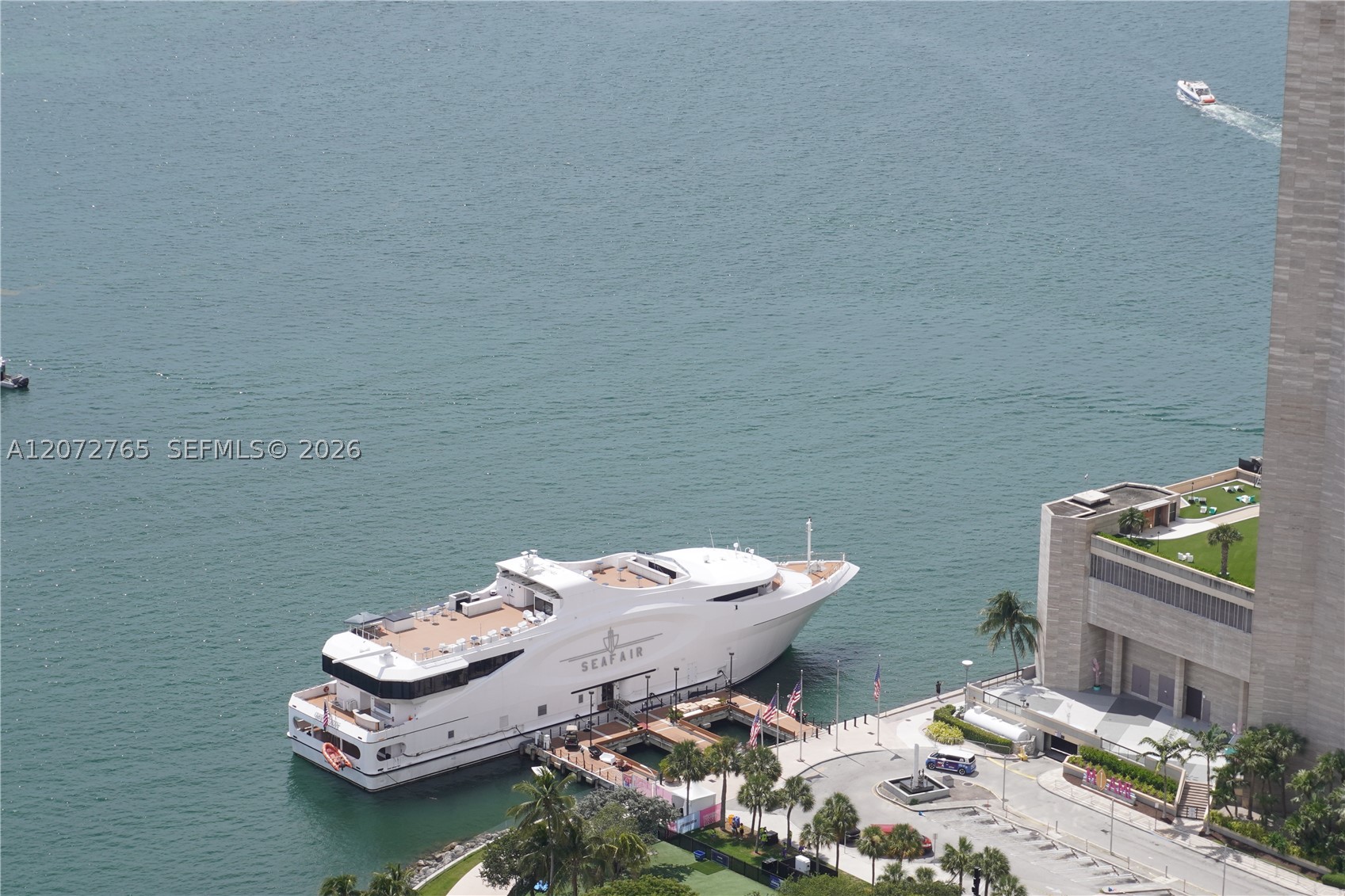 50 Biscayne Blvd #5202, Miami FL 33132