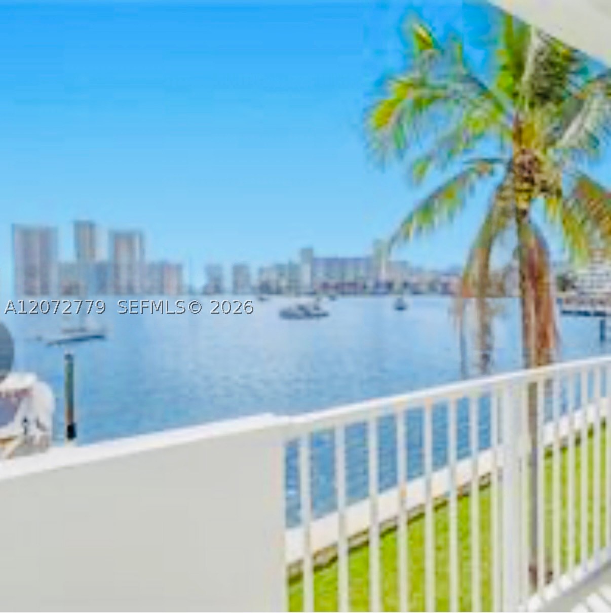 462 Golden Isles Dr #305, Hallandale Beach FL 33009