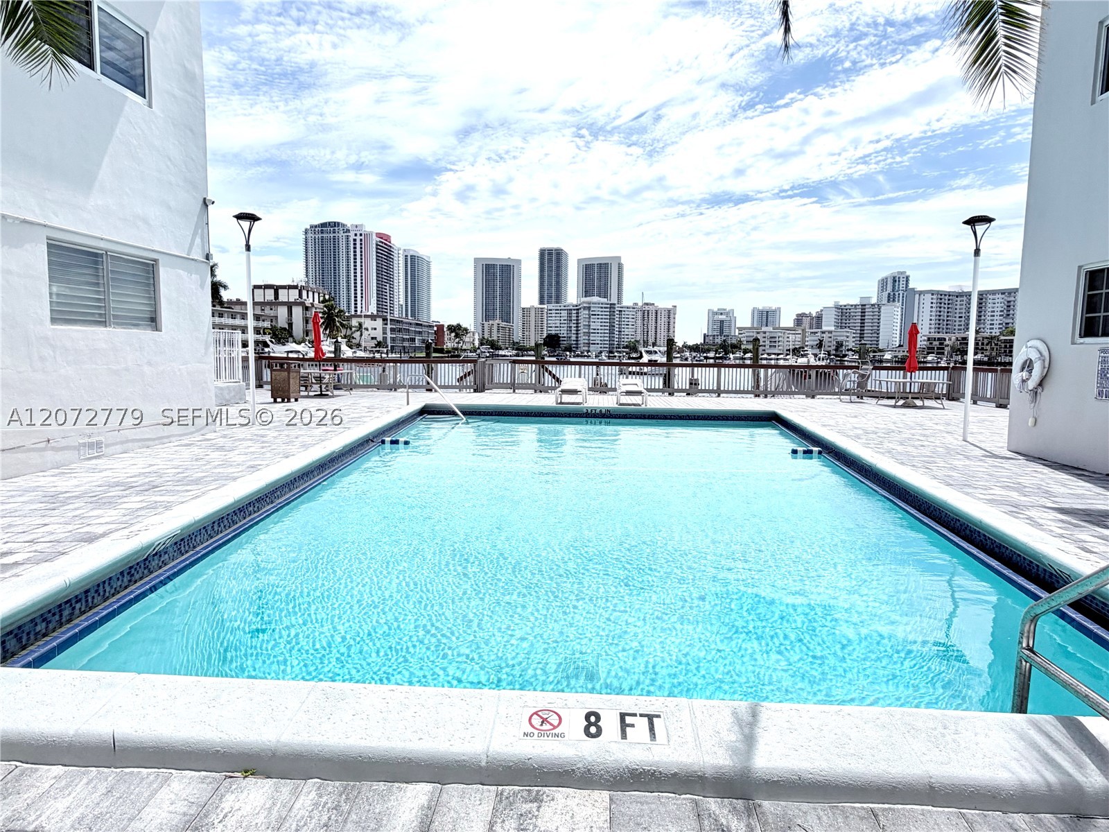 462 Golden Isles Dr #305, Hallandale Beach FL 33009