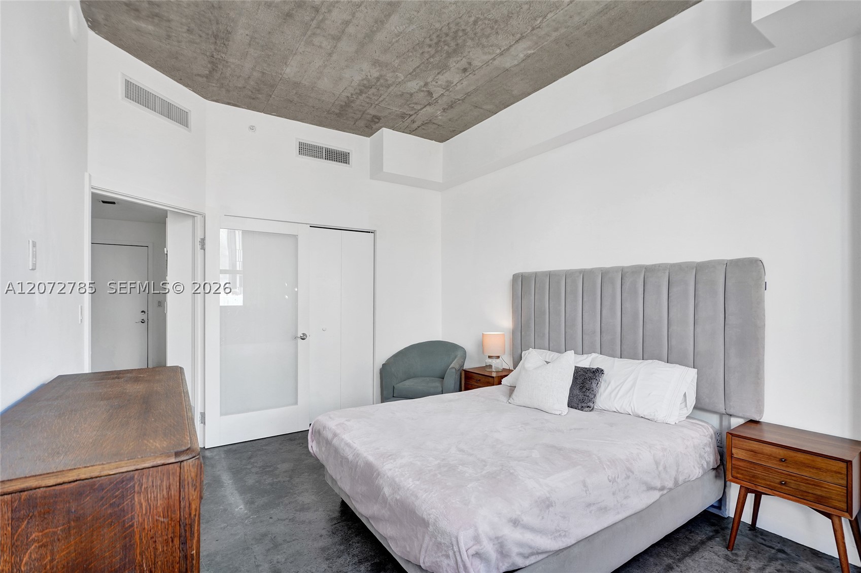 133 NE 2nd Ave #1013, Miami FL 33132