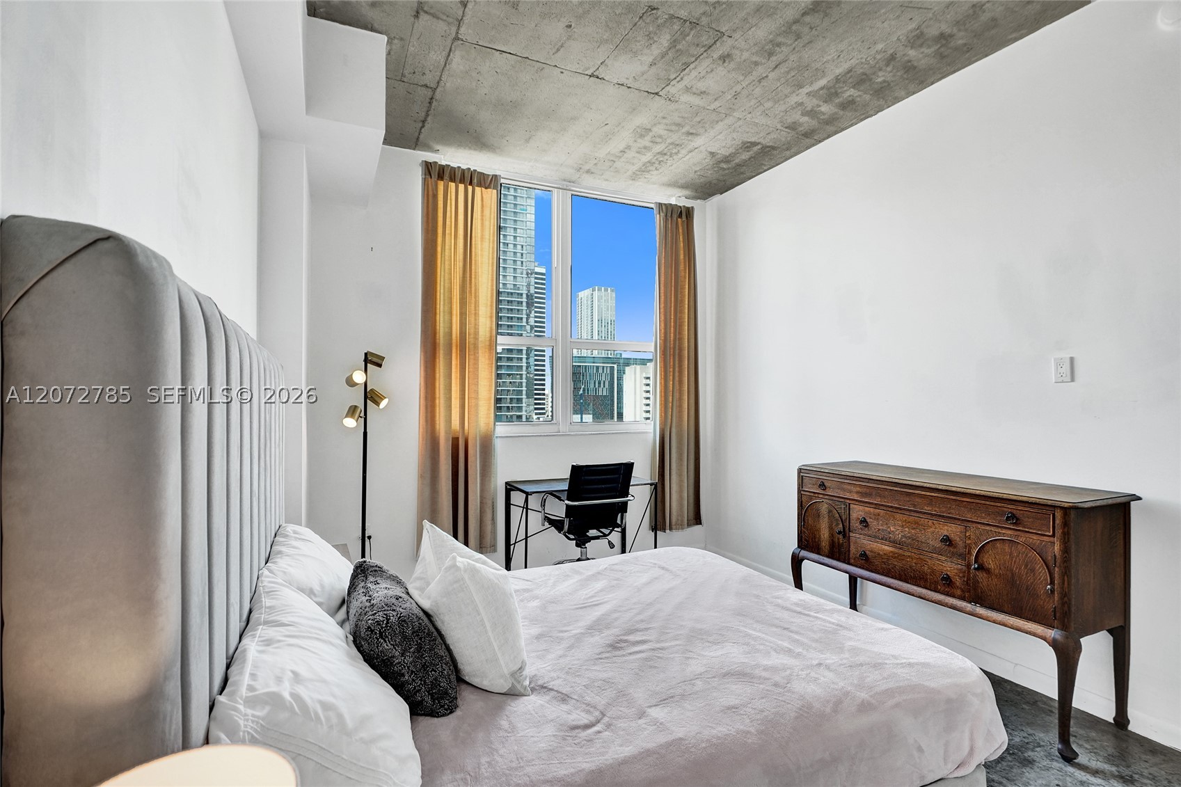 133 NE 2nd Ave #1013, Miami FL 33132