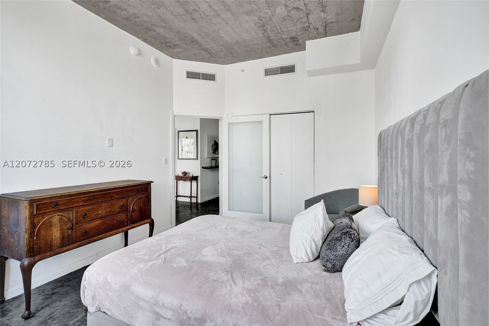 133 NE 2nd Ave #1013, Miami FL 33132