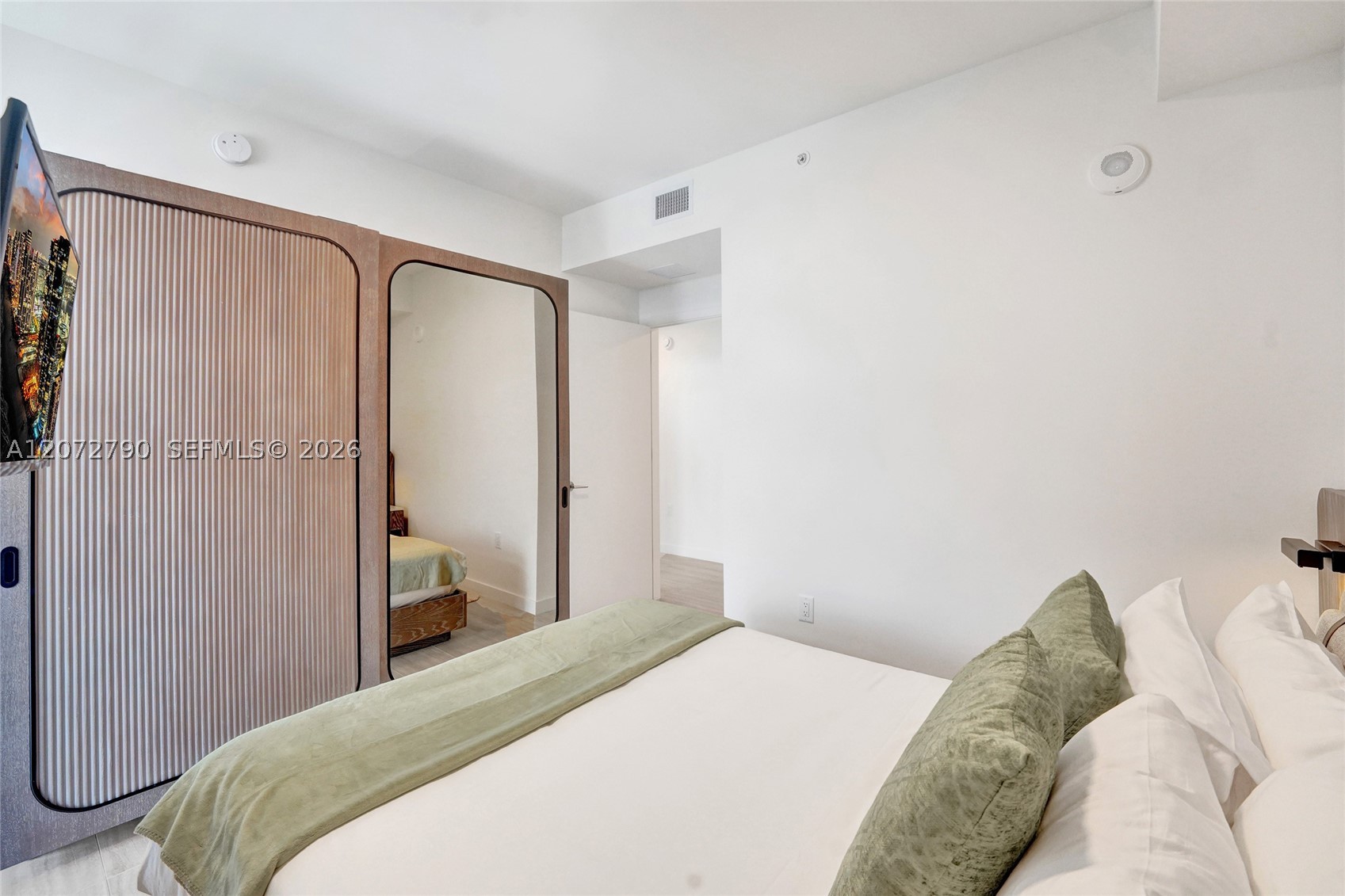 580 72nd St #1012, Miami Beach FL 33141