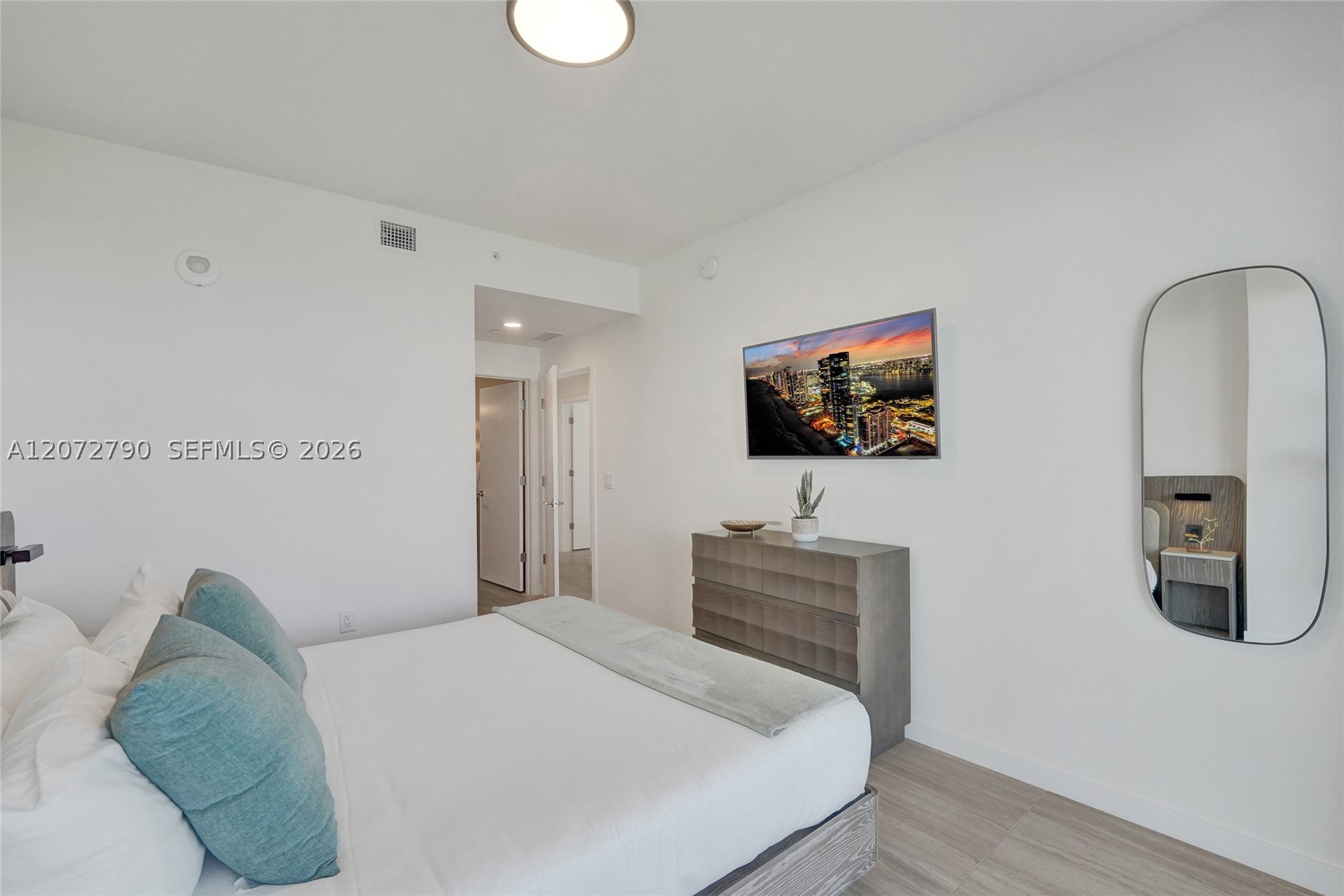 580 72nd St #1012, Miami Beach FL 33141
