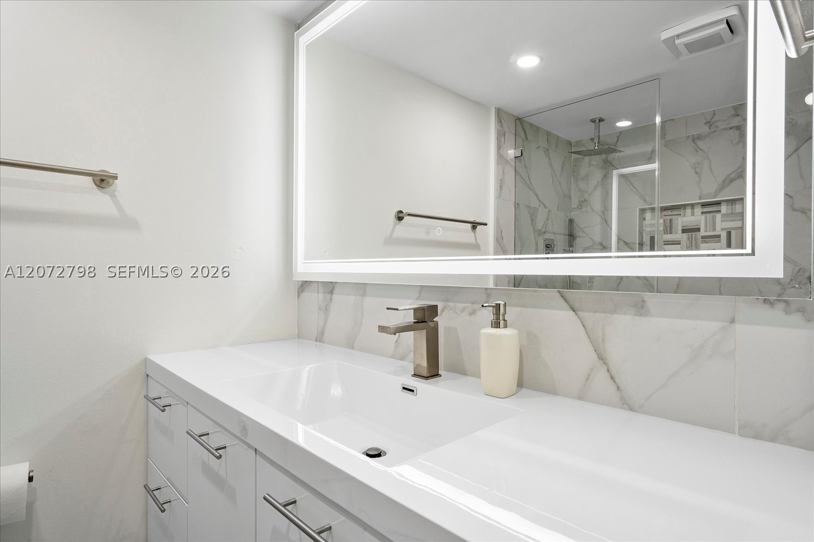 3703 NE 166th St #701, North Miami Beach FL 33160