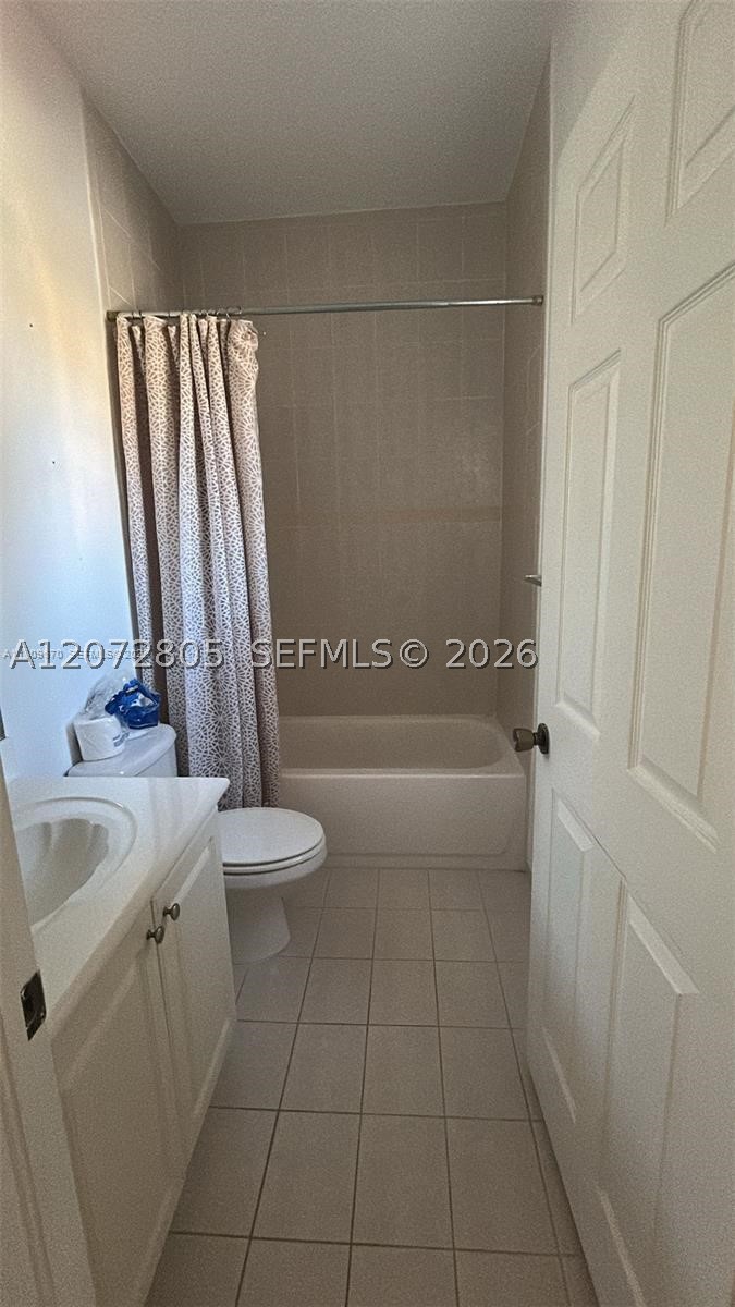 937 SW 143rd Ave #1605, Pembroke Pines FL 33027