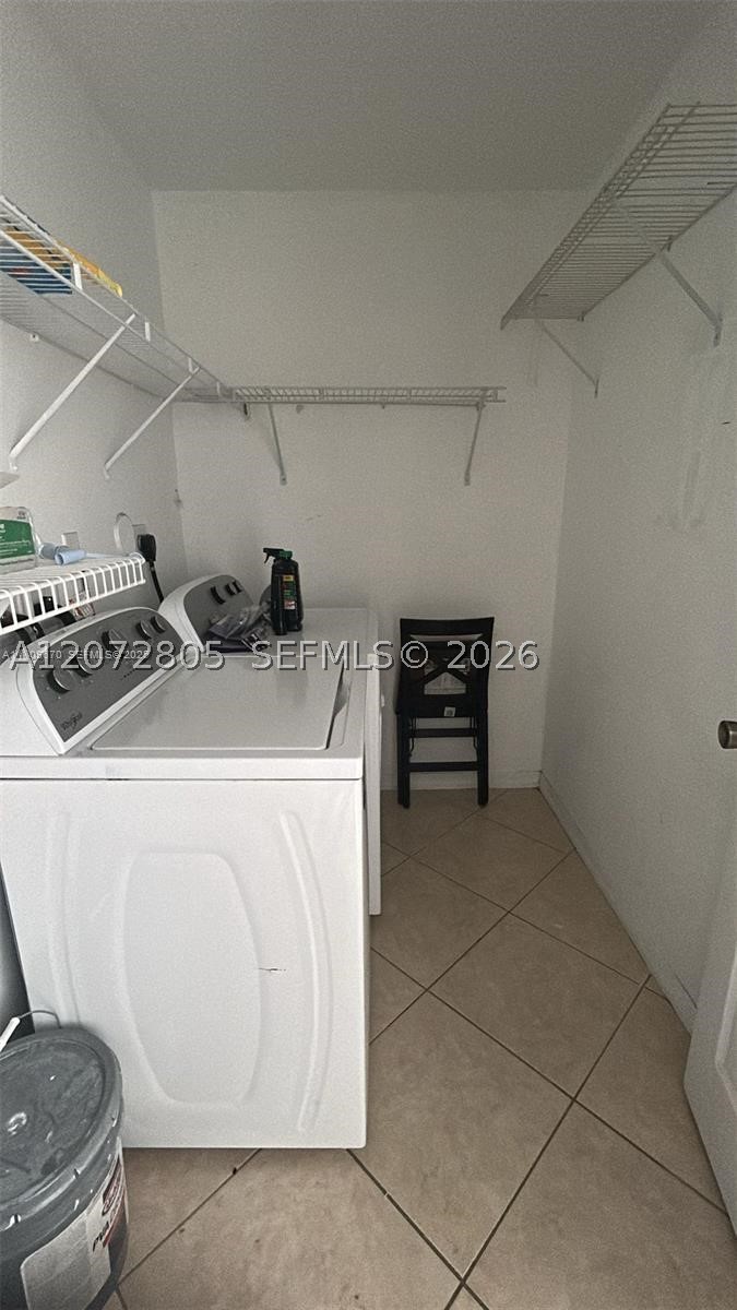 937 SW 143rd Ave #1605, Pembroke Pines FL 33027