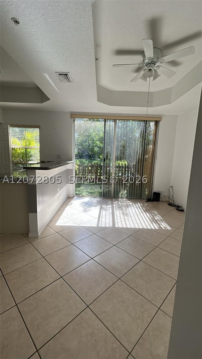 937 SW 143rd Ave #1605, Pembroke Pines FL 33027