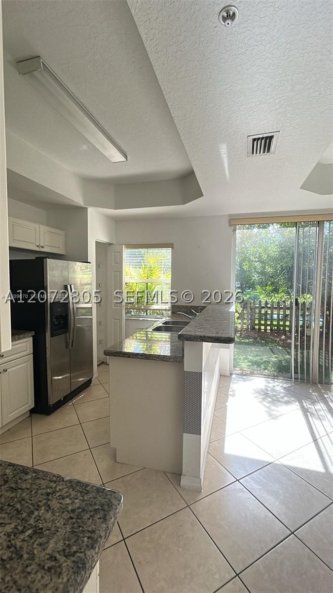 937 SW 143rd Ave #1605, Pembroke Pines FL 33027