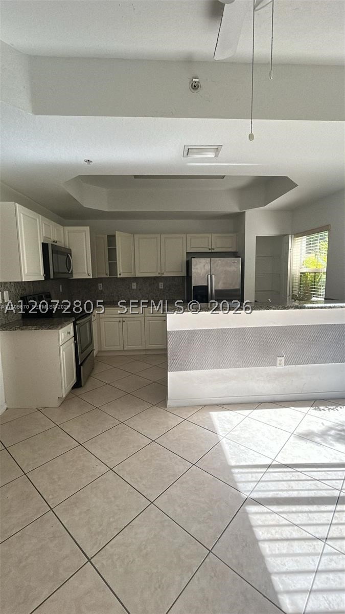 937 SW 143rd Ave #1605, Pembroke Pines FL 33027