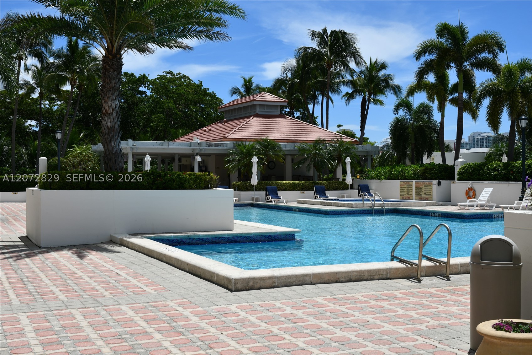 1000 E Island Blvd #303, Aventura FL 33160
