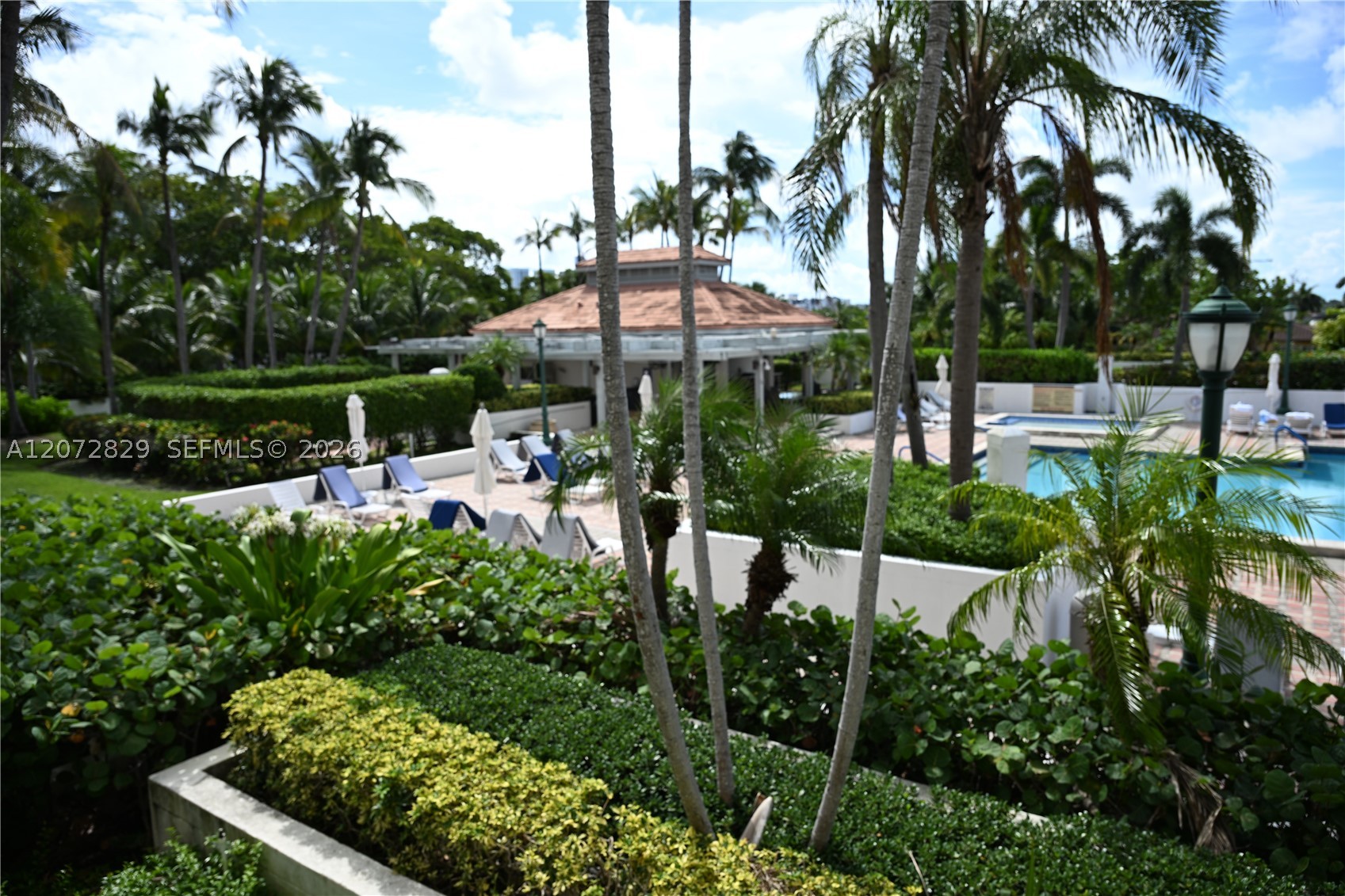 1000 E Island Blvd #303, Aventura FL 33160