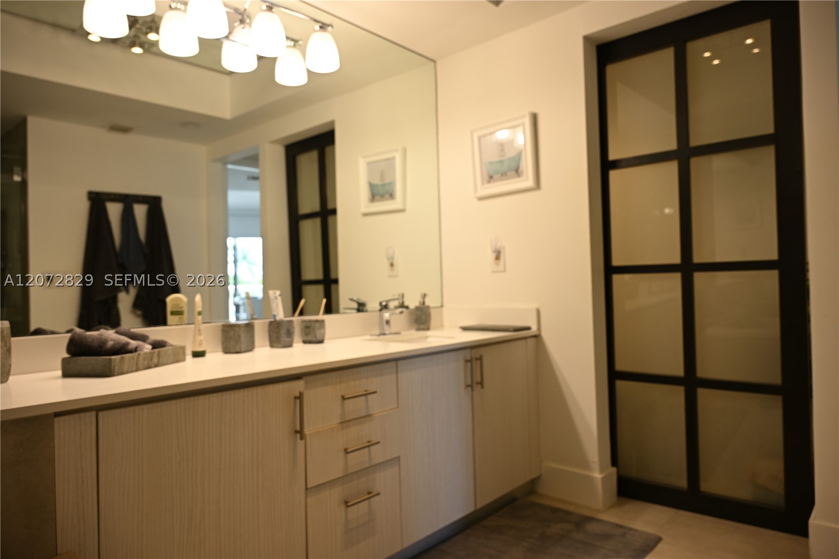1000 E Island Blvd #303, Aventura FL 33160