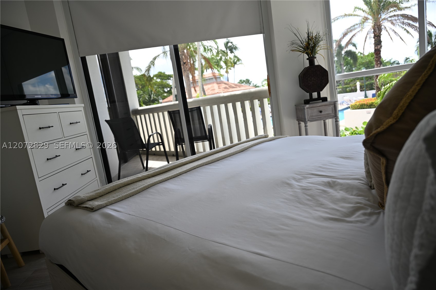 1000 E Island Blvd #303, Aventura FL 33160