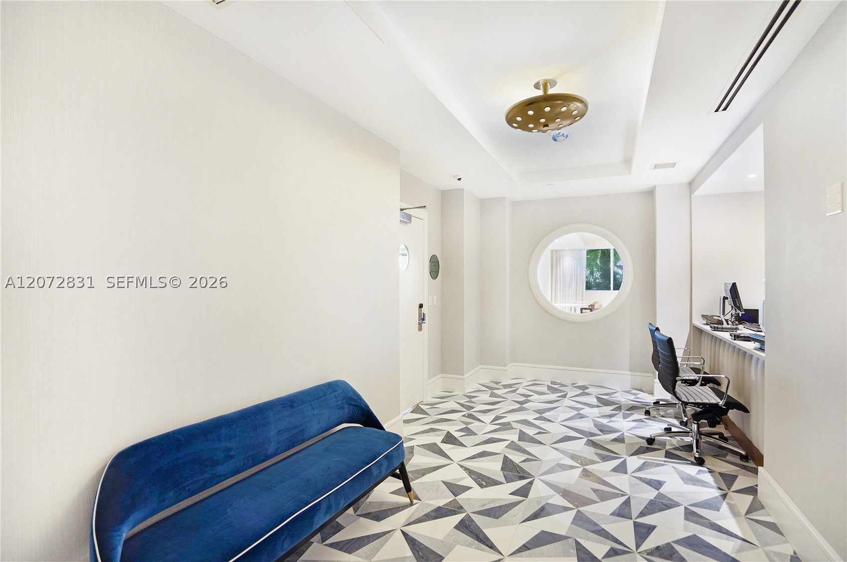 4401 Collins Ave #915, Miami Beach FL 33140