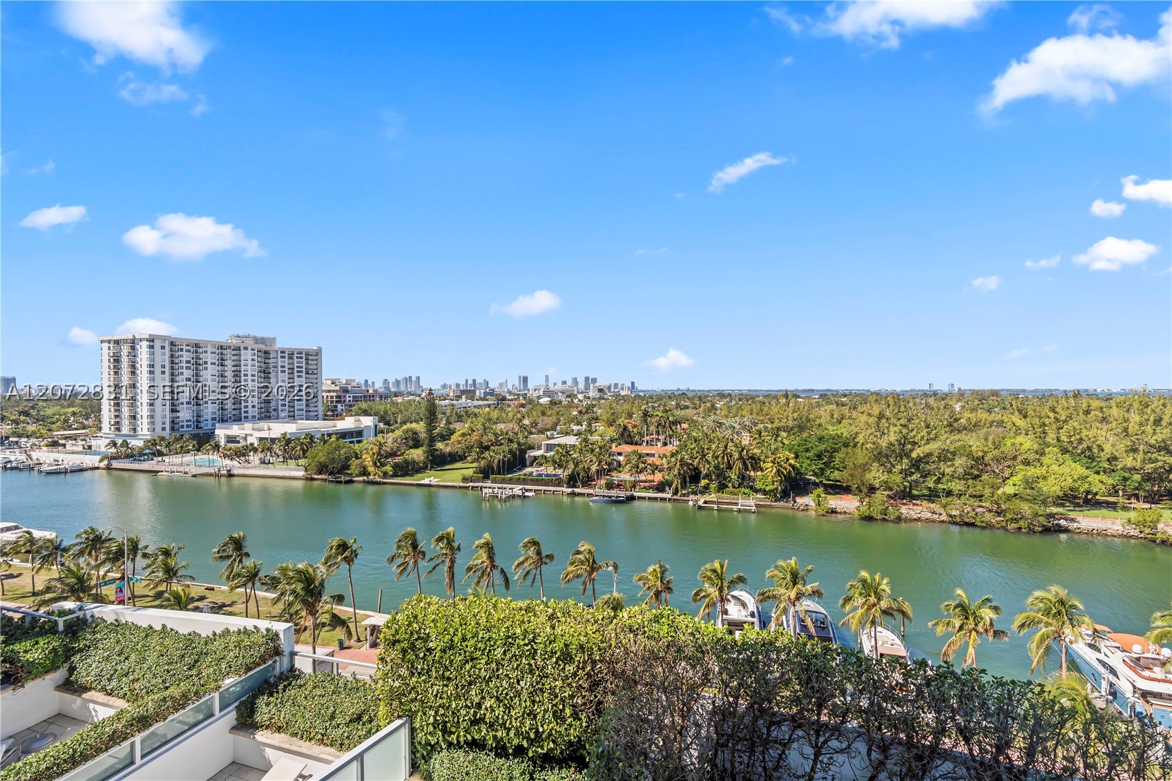 4401 Collins Ave #915, Miami Beach FL 33140