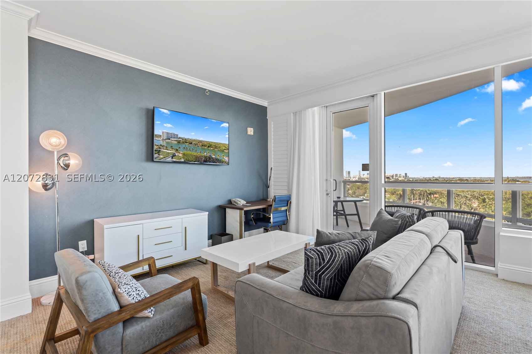 4401 Collins Ave #915, Miami Beach FL 33140