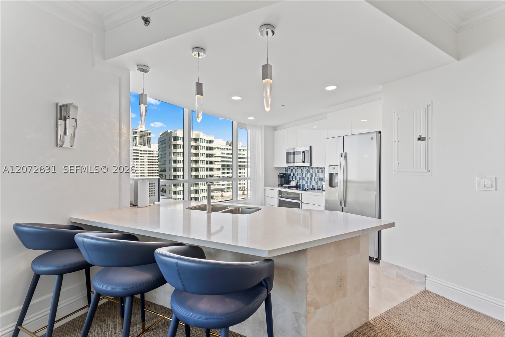 4401 Collins Ave #915, Miami Beach FL 33140