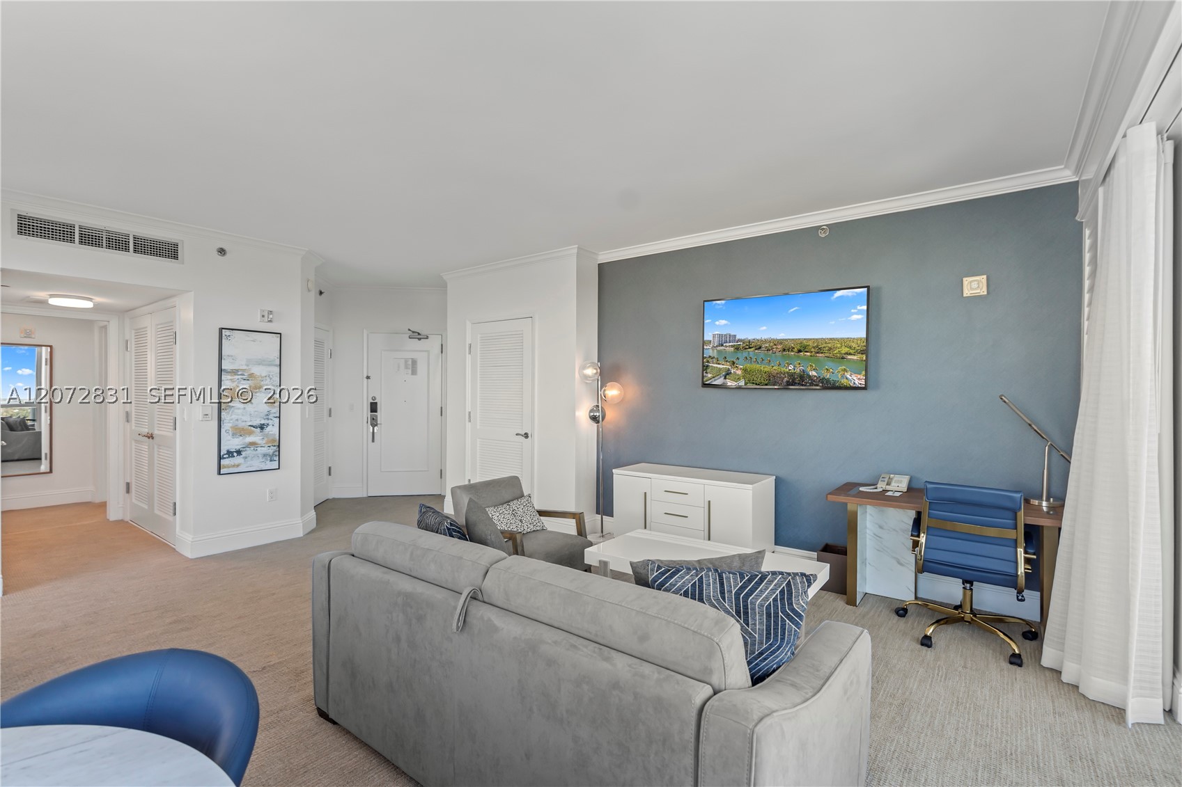 4401 Collins Ave #915, Miami Beach FL 33140