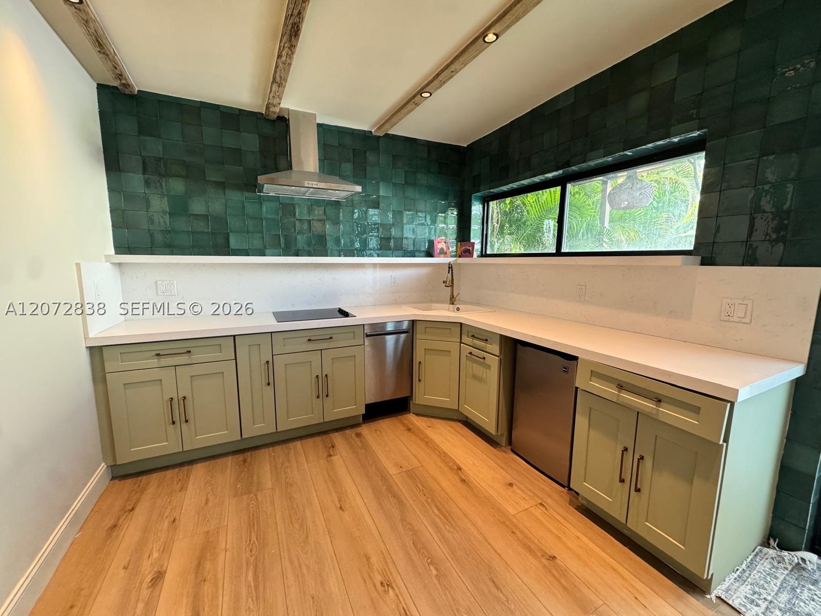 23 NE 46th St #0, Miami FL 33137