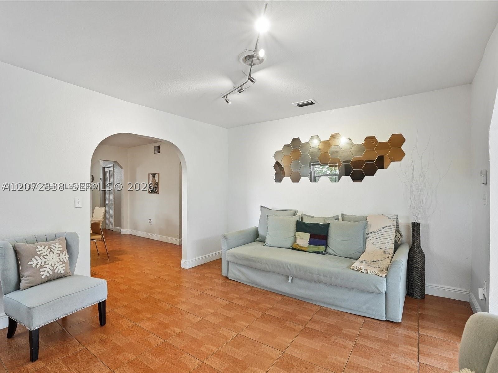 23 NE 46th St #0, Miami FL 33137