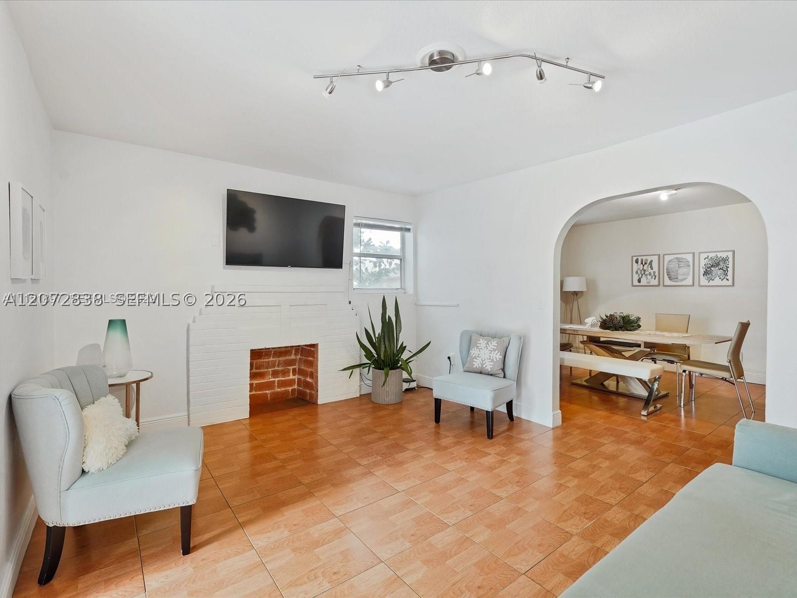 23 NE 46th St #0, Miami FL 33137