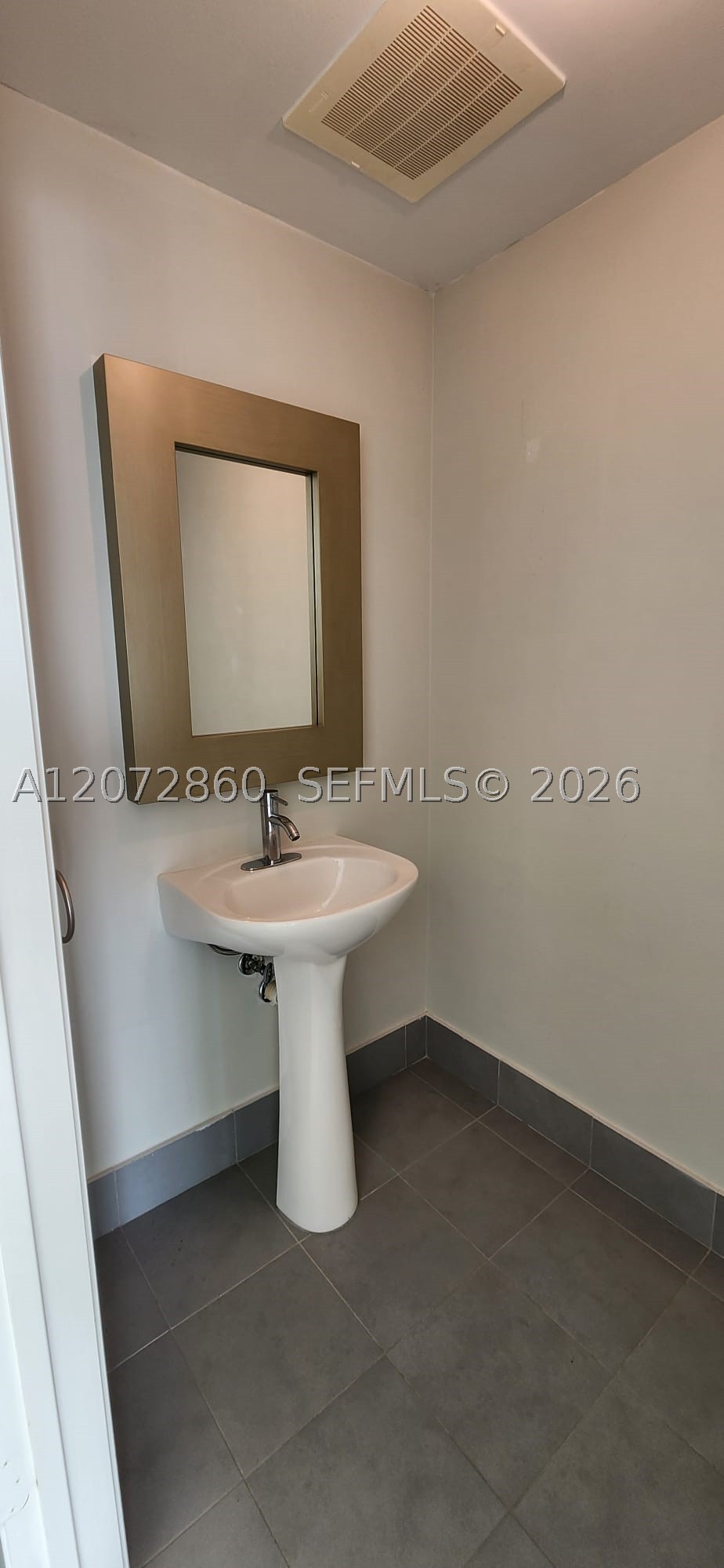 92 SW 3rd St #4308, Miami FL 33130