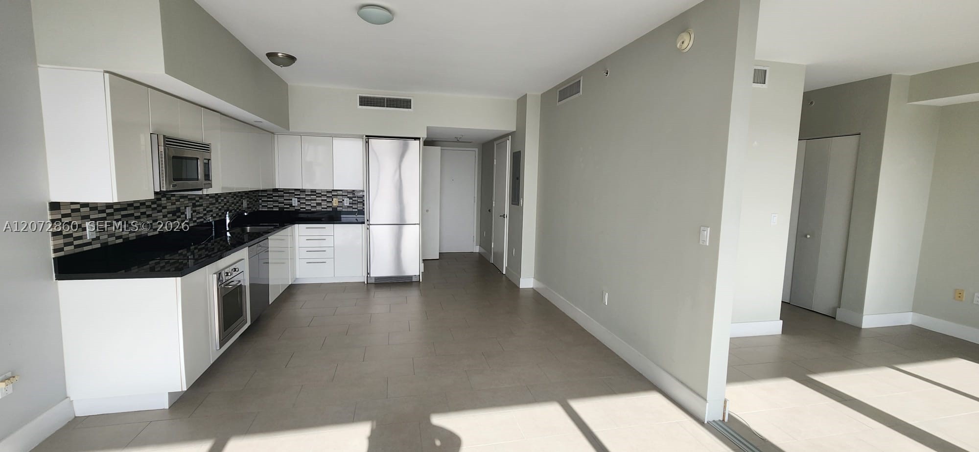 92 SW 3rd St #4308, Miami FL 33130