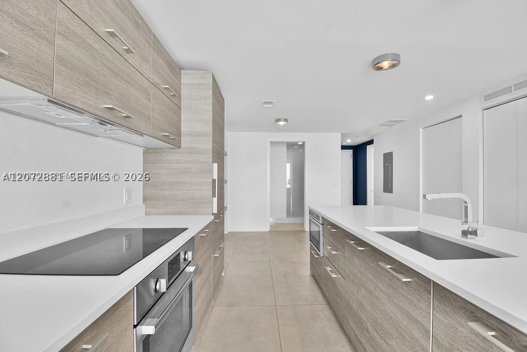 650 NE 32nd St #1803, Miami FL 33137